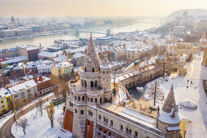 Europe Winter Sun: Daylight Hours by Destination