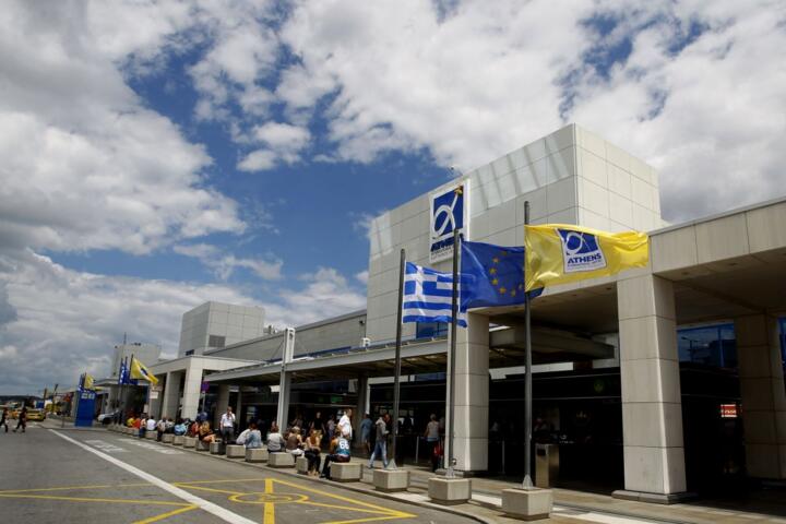 Athens Airport: EES Entry for Non-EU Travelers