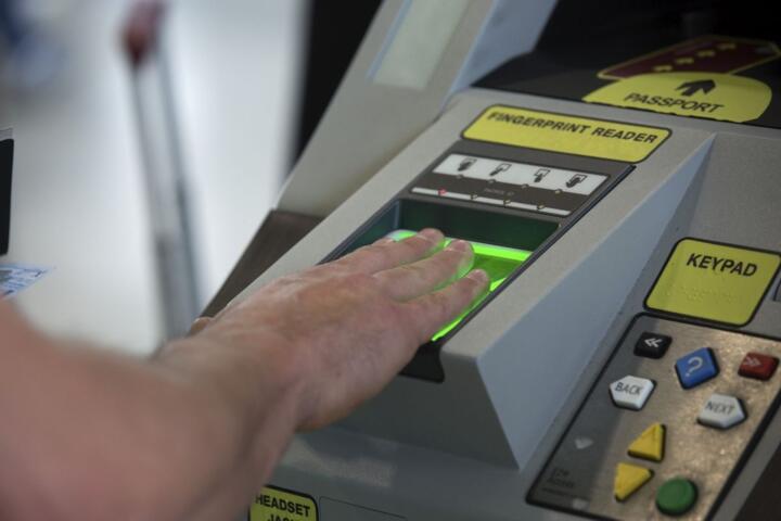 EU Flight: Biometric Border Control Guide