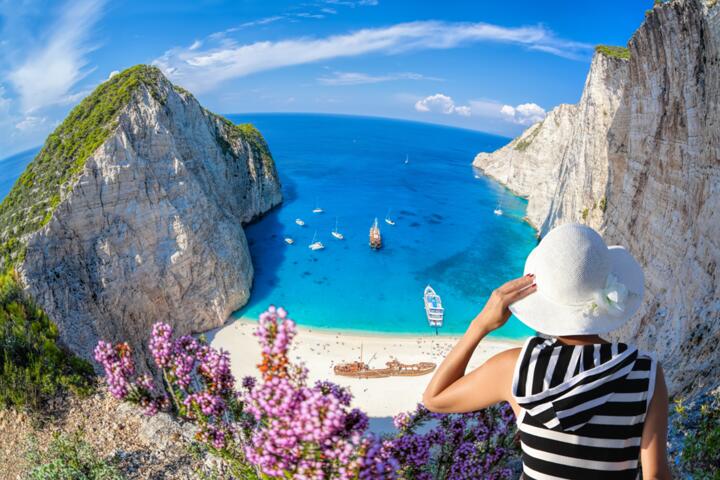 7-Day Greece Route: Ferry Schedules and Buffers